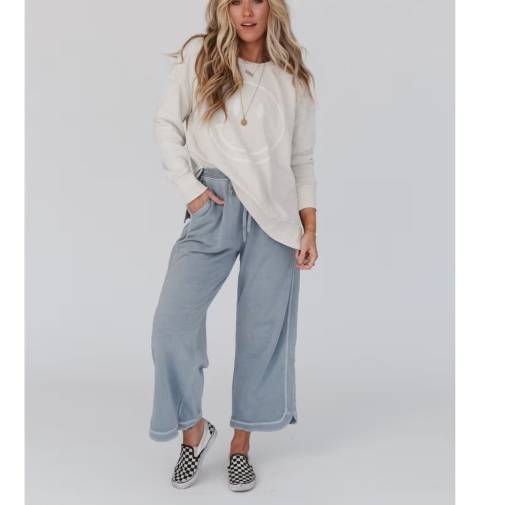 NWT THREE BIRD NEST So Comfy Wide Leg Pant Cropped - Faded Blue Small